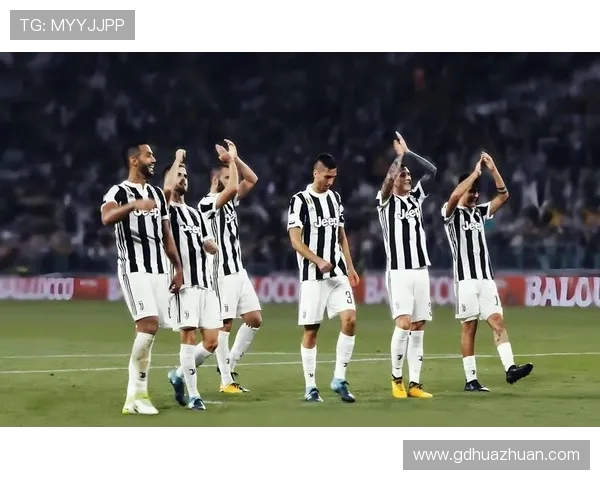 尤文图斯与曼彻斯特联11的巅峰对决精彩回顾与战术分析